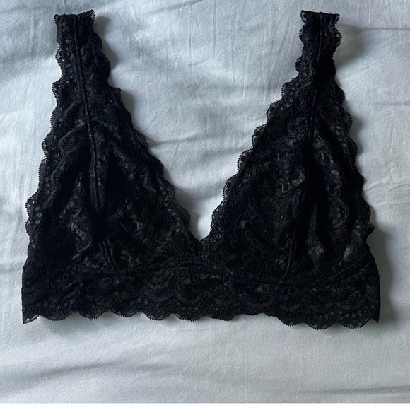Black lace bralette 🖤 - Picture 2 of 3
